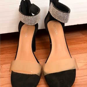 TOP Moda Black Heels with Silver Accents